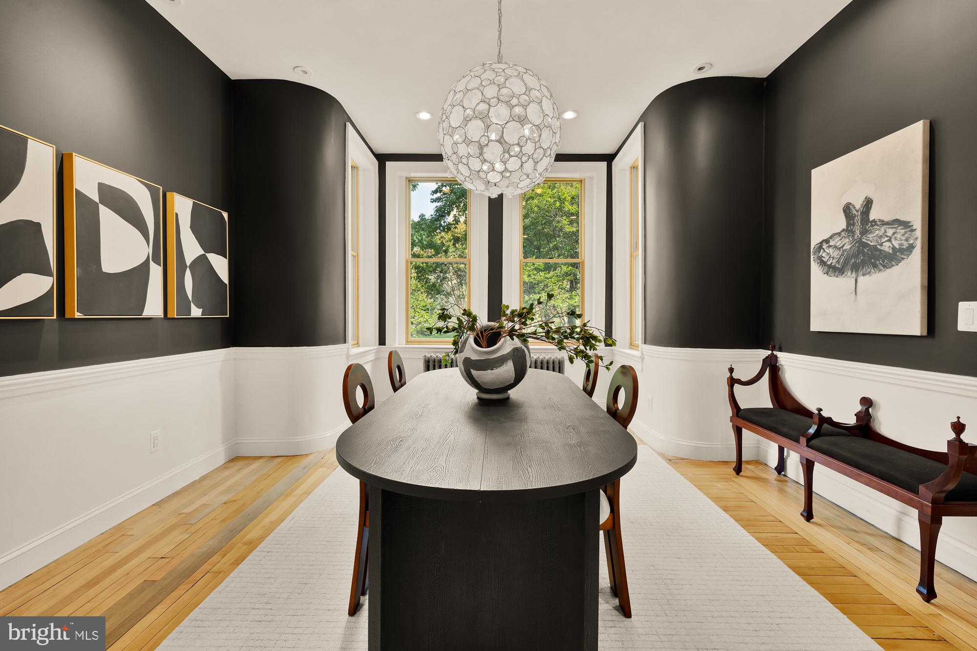 100 W St NW