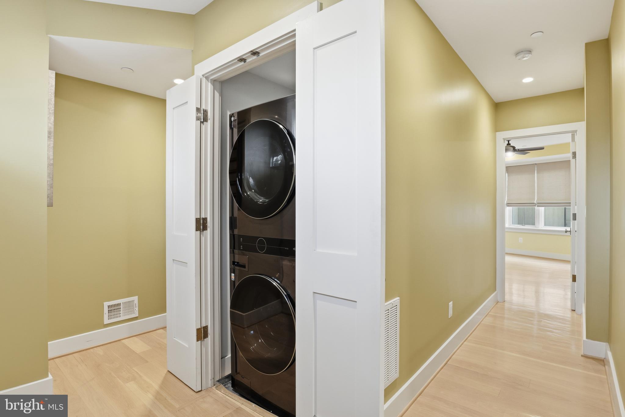 1301 POTOMAC AVENUE SE 2