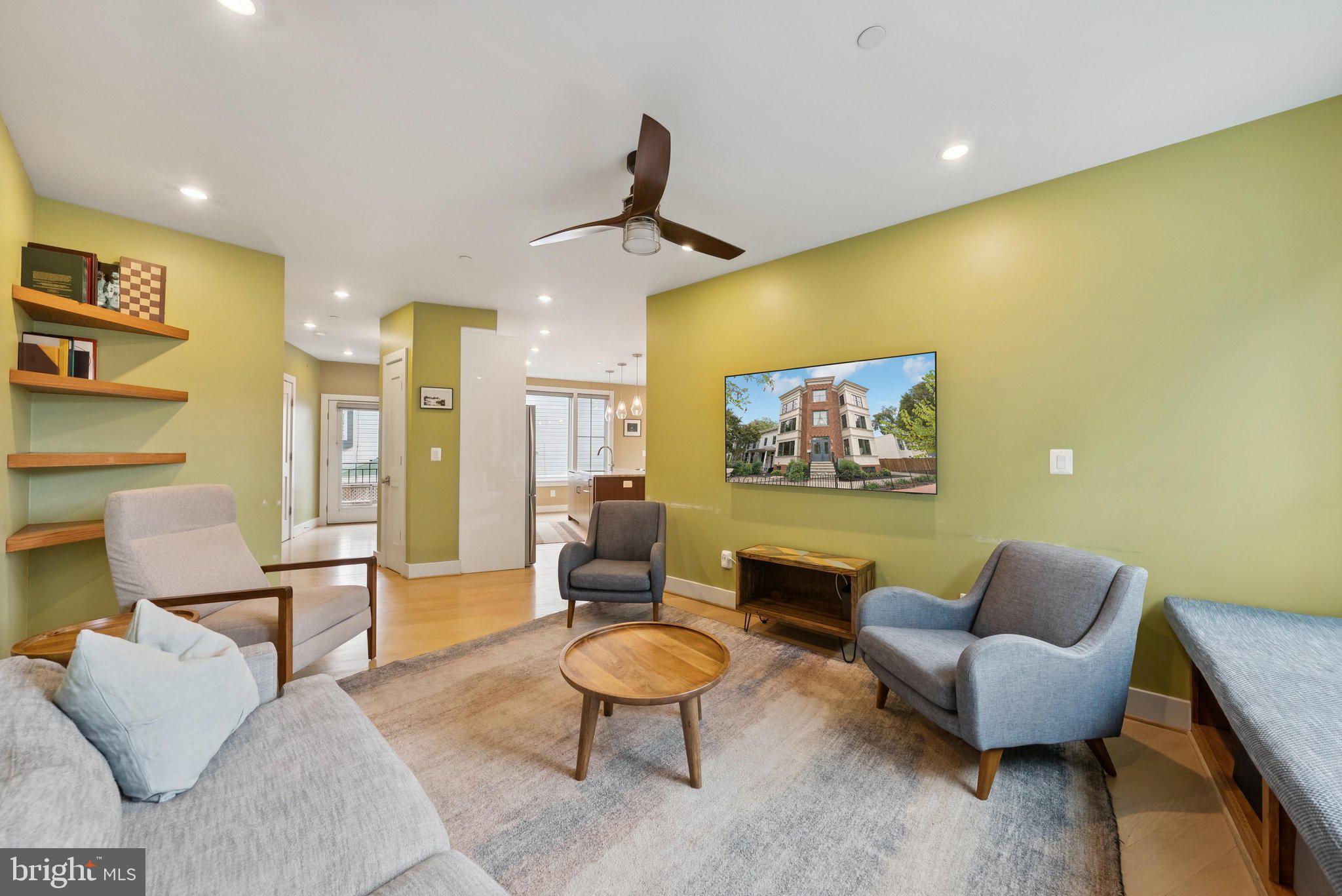 1301 POTOMAC AVENUE SE 2