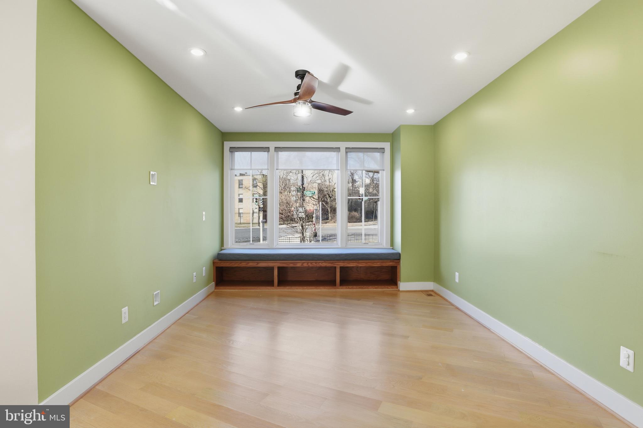 1301 POTOMAC AVENUE SE 2