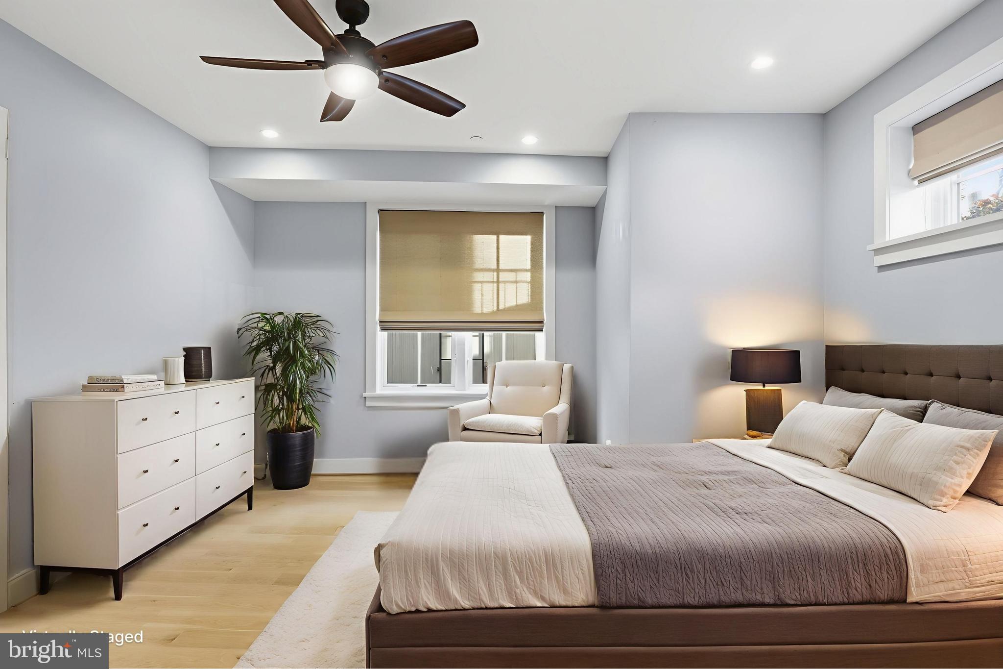 1301 POTOMAC AVENUE SE 2