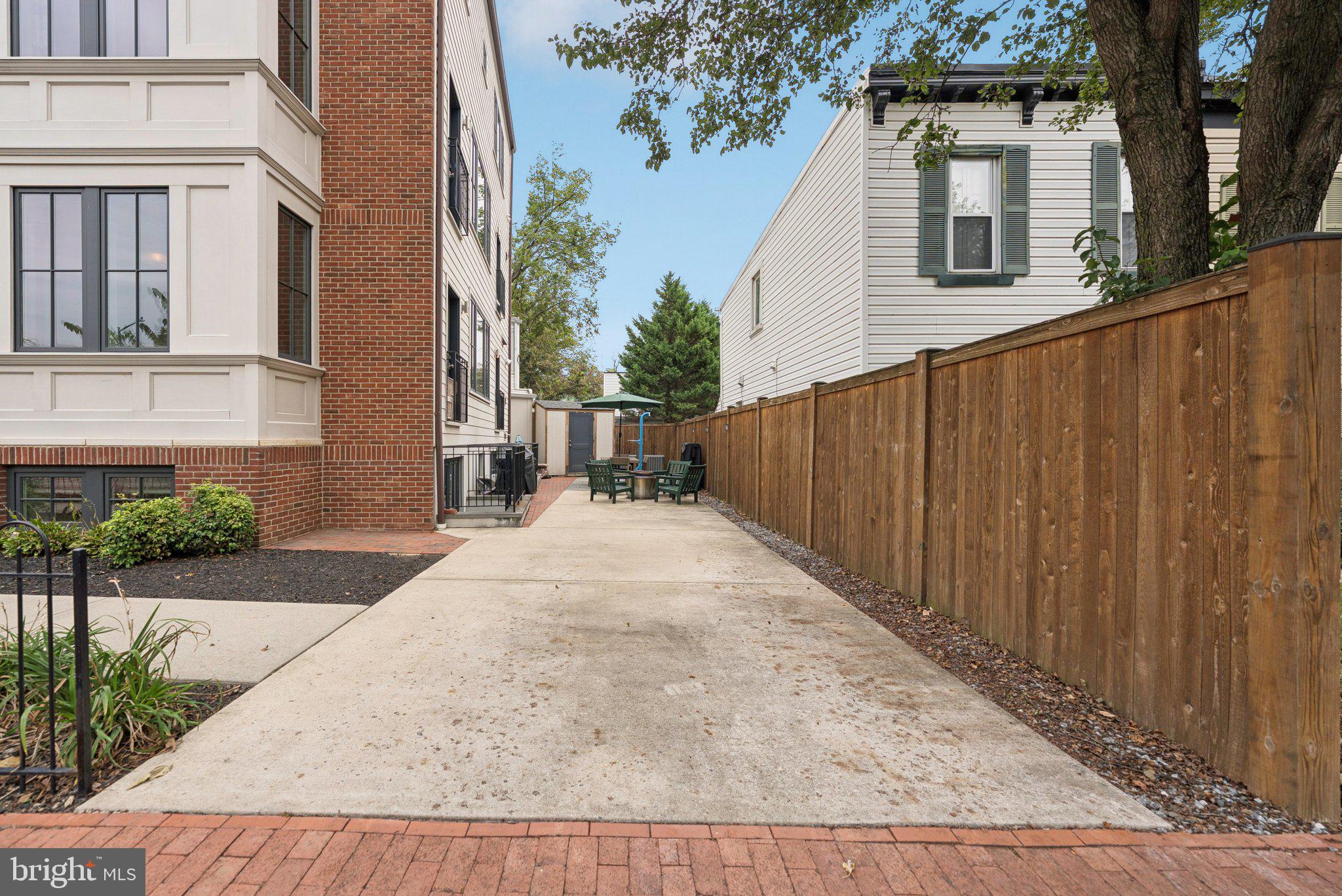 1301 POTOMAC AVENUE SE 2