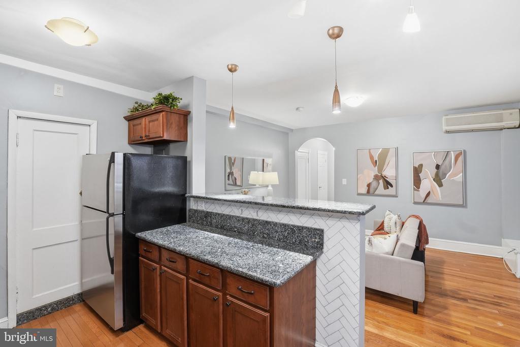 5112 CONNECTICUT AVENUE NW 204