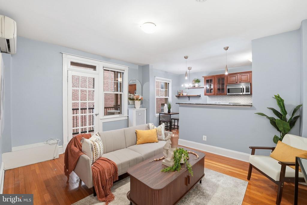 5112 CONNECTICUT AVENUE NW 204
