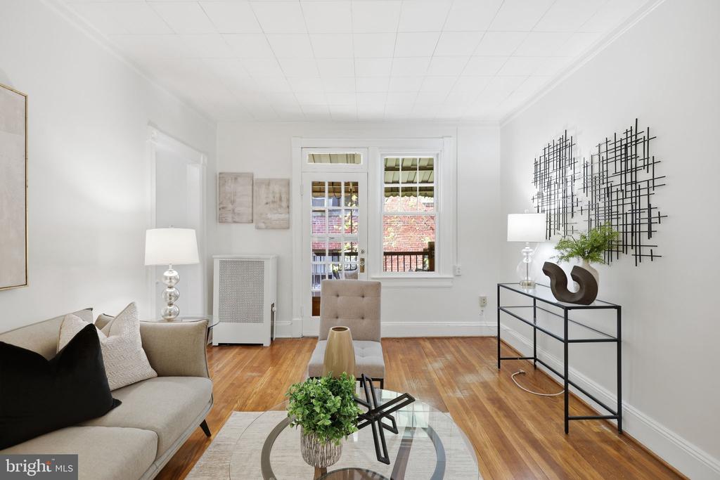 5112 CONNECTICUT AVENUE NW 303