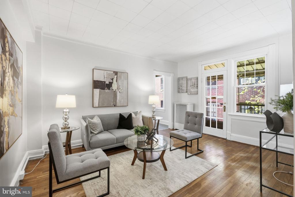 5112 CONNECTICUT AVENUE NW 303