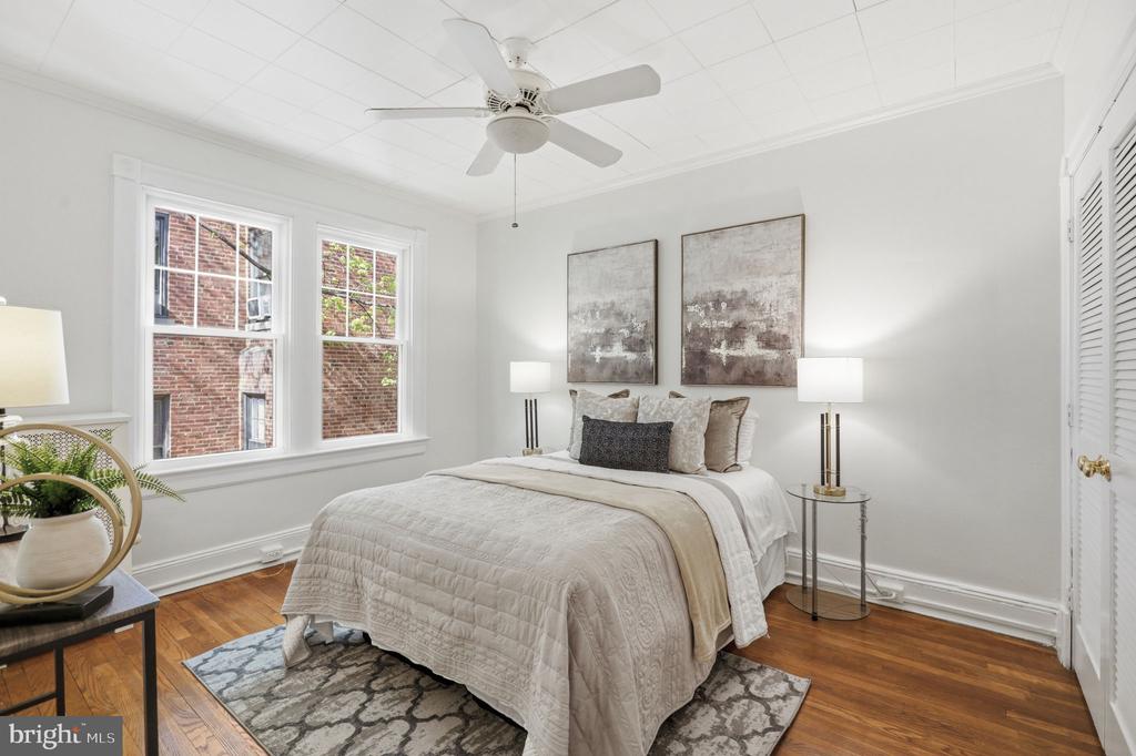 5112 CONNECTICUT AVENUE NW 303