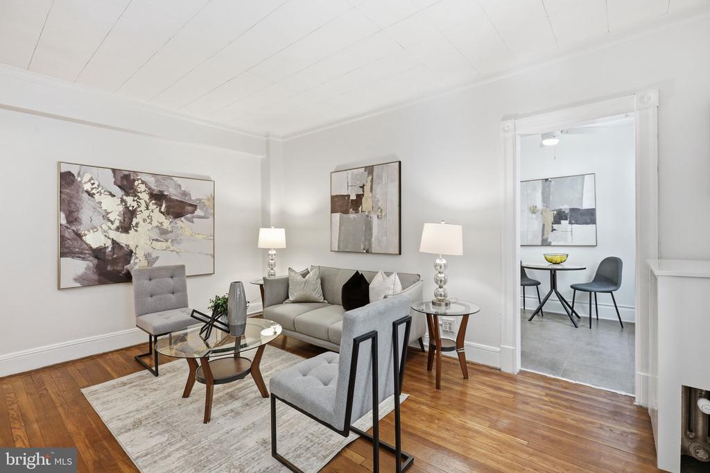 5112 CONNECTICUT AVENUE NW 303