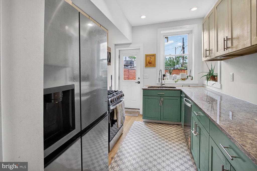 1510 1ST STREET NW
