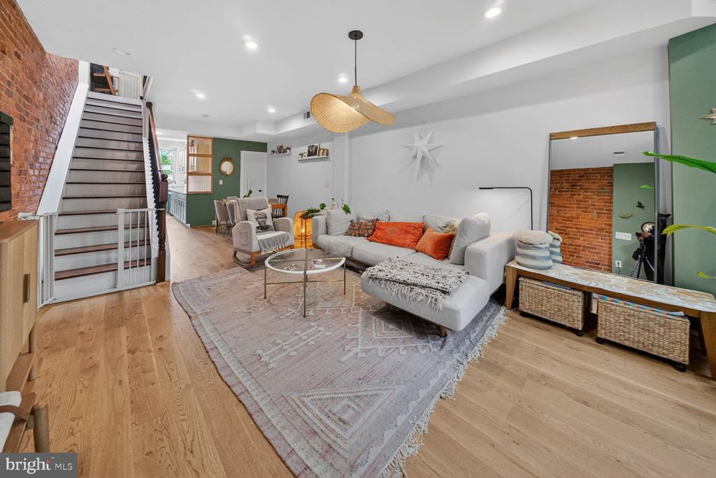 1510 1ST STREET NW