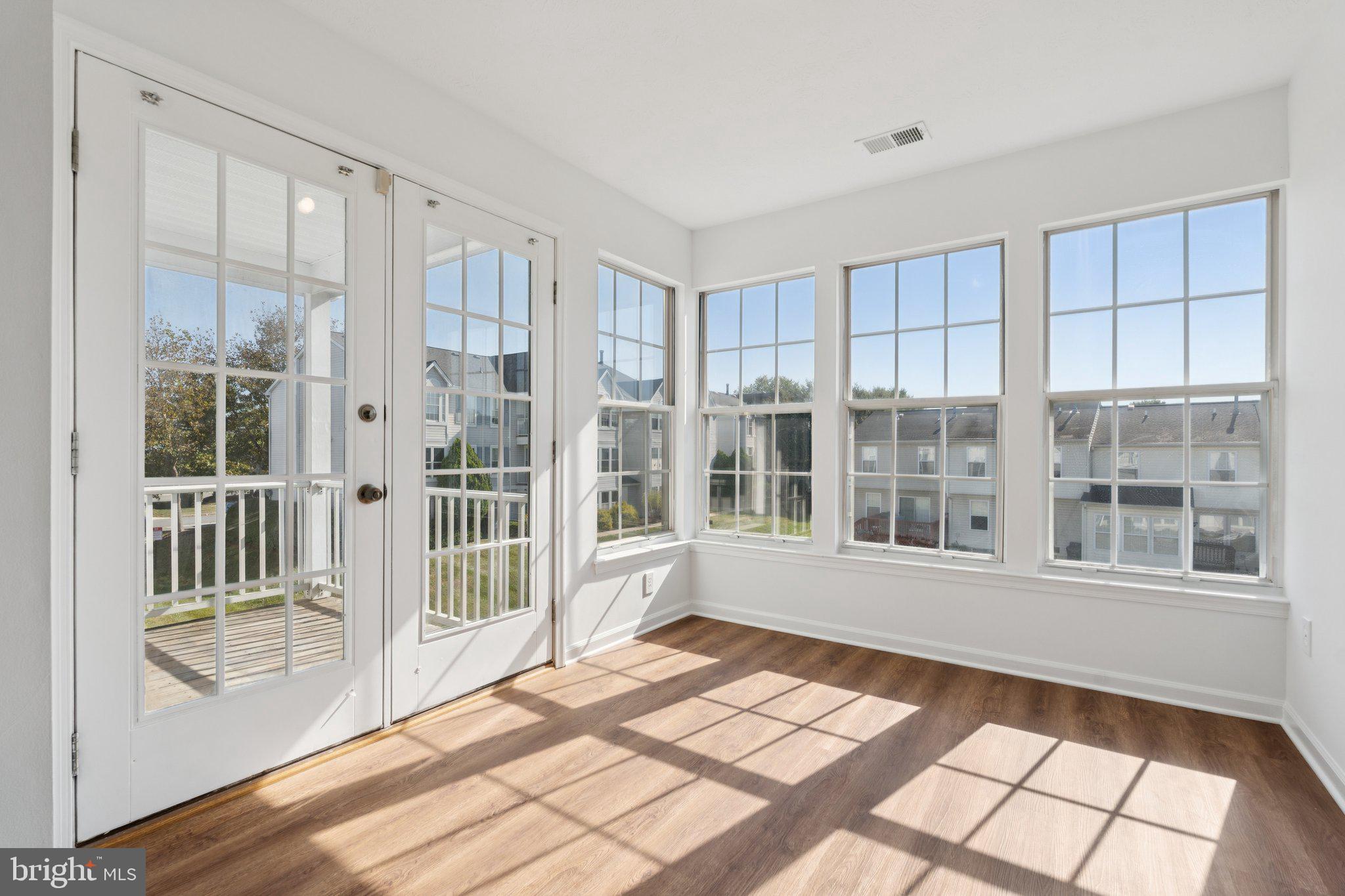 7655 Gladstone Rd #5