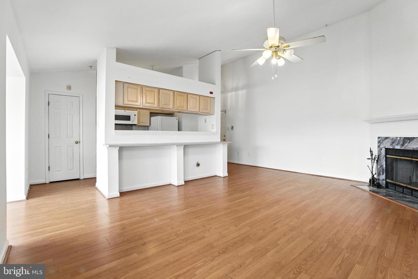 7655 Gladstone Rd #5