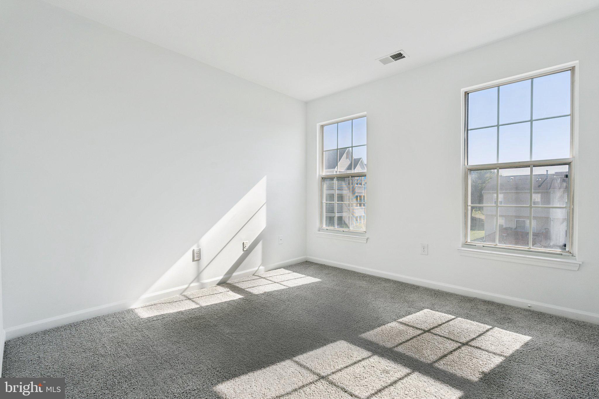 7655 Gladstone Rd #5