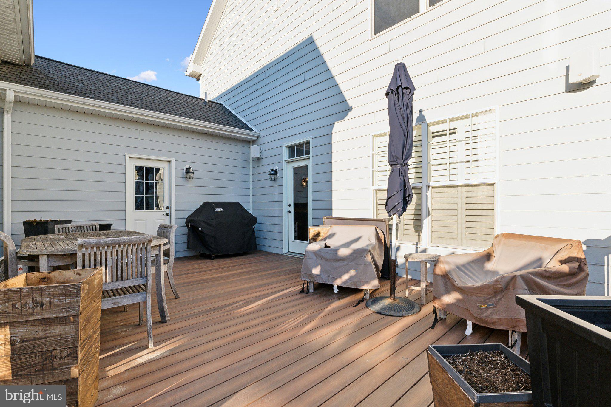 209 Evelyne Street