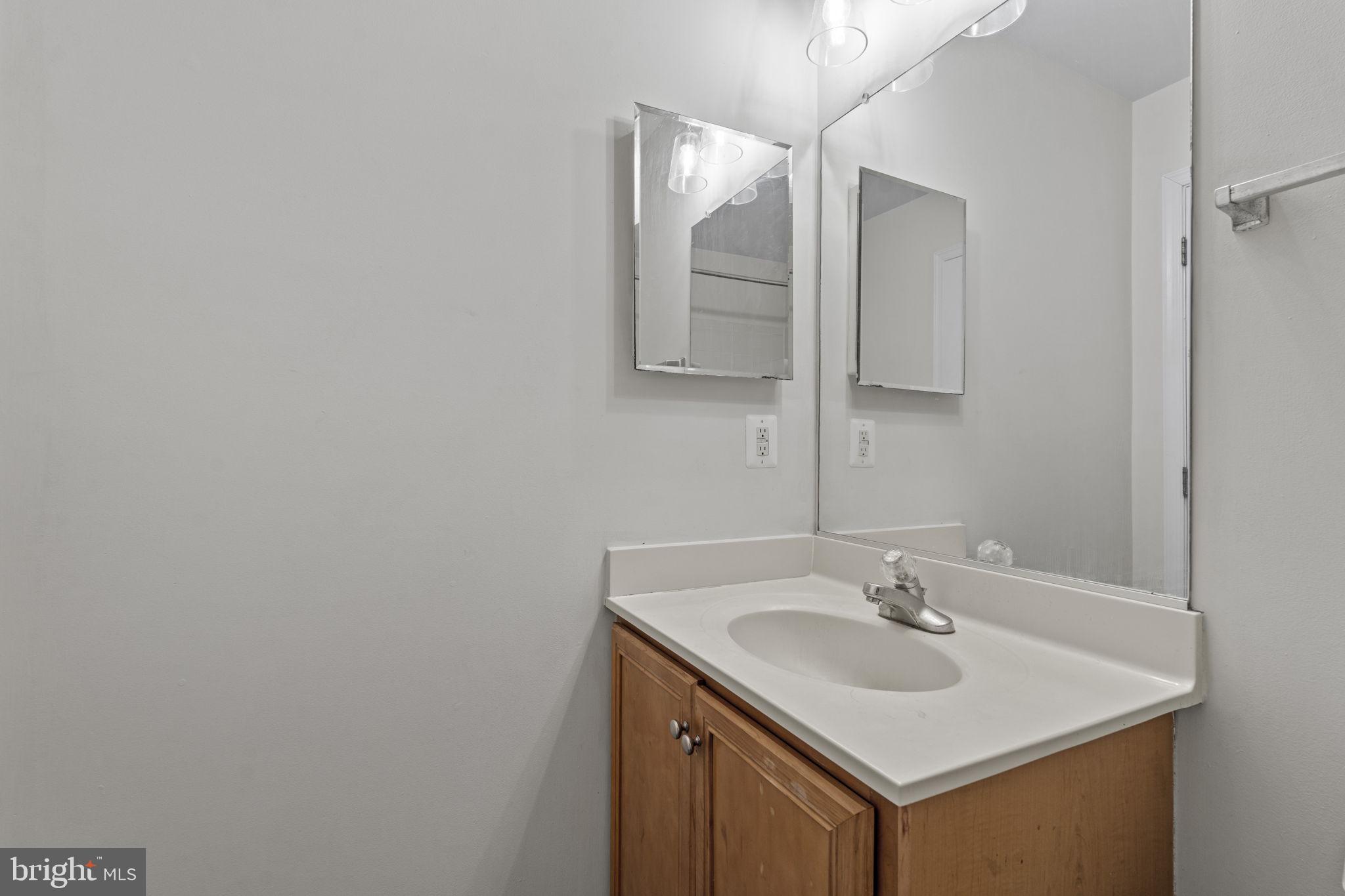25390 Shipley Ter