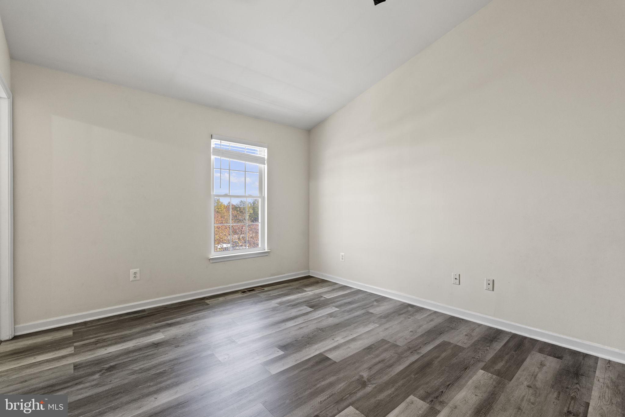 25390 Shipley Ter
