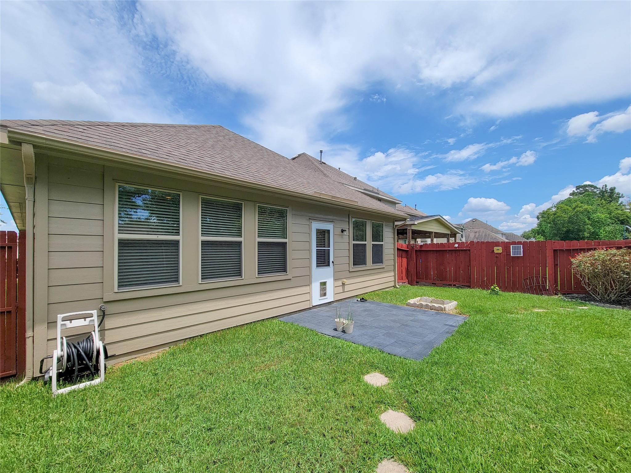 10714 Sun River Falls Drive