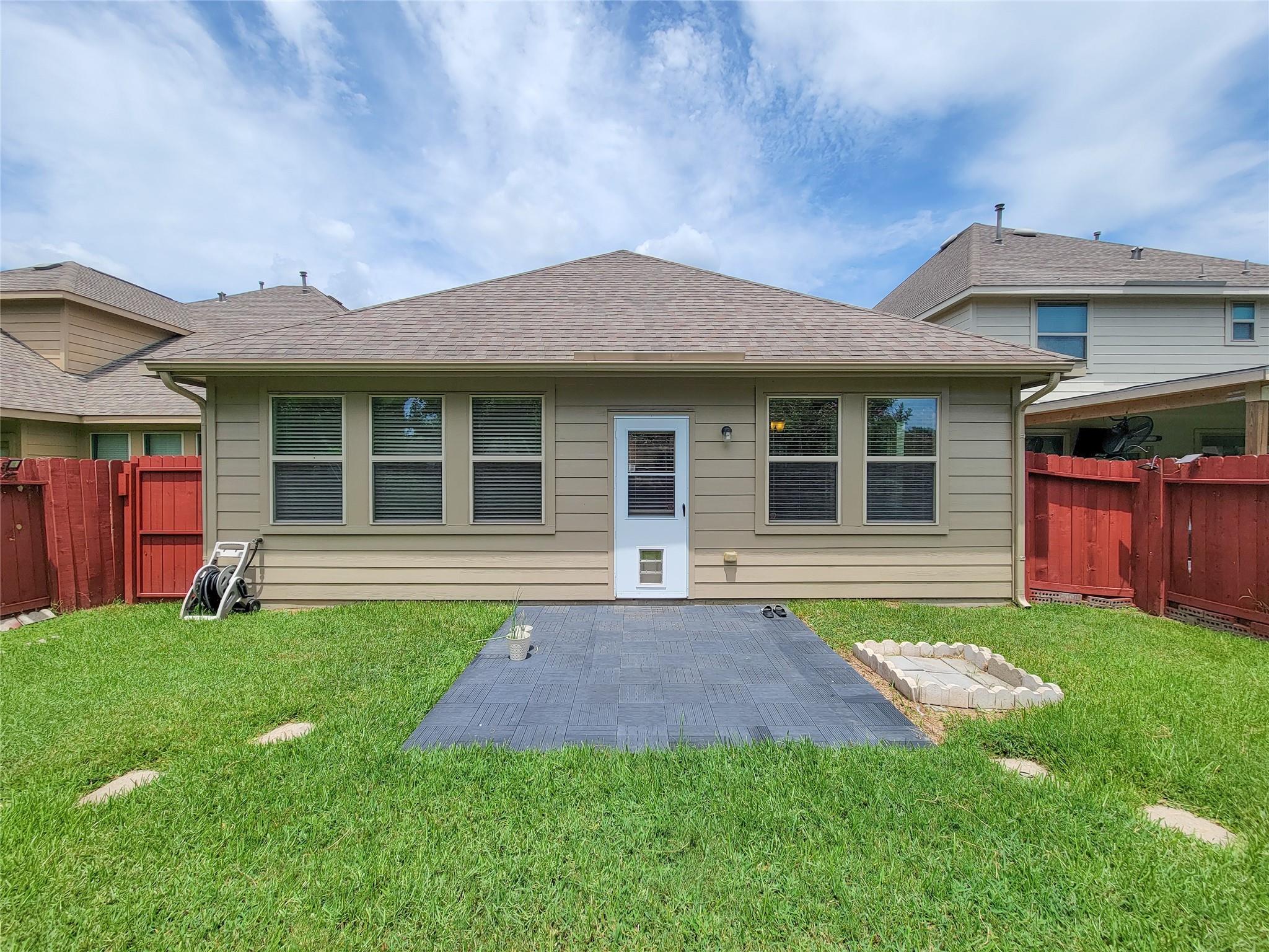 10714 Sun River Falls Drive