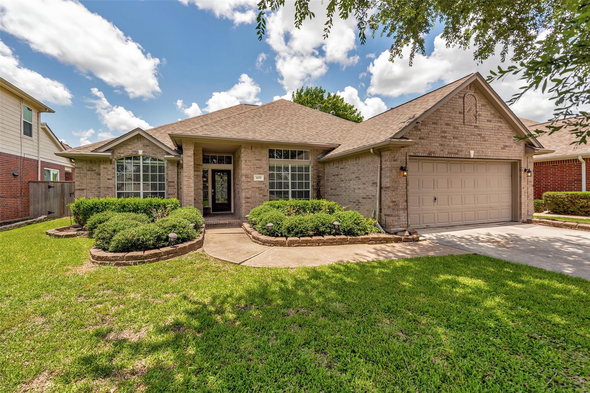 1431 Hidden Terrace Drive