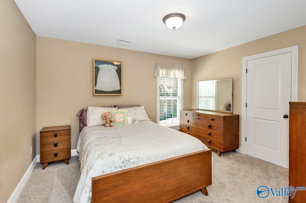 30 Elm Ridge Boulevard SW