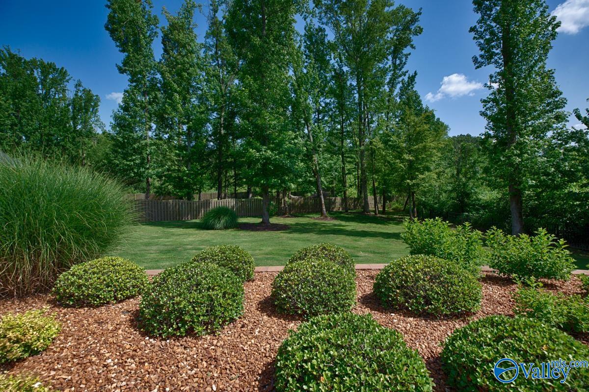 30 Elm Ridge Boulevard SW