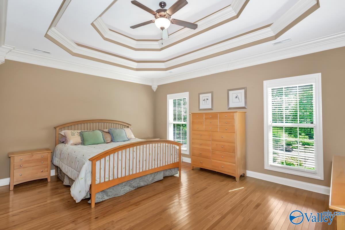 30 Elm Ridge Boulevard SW