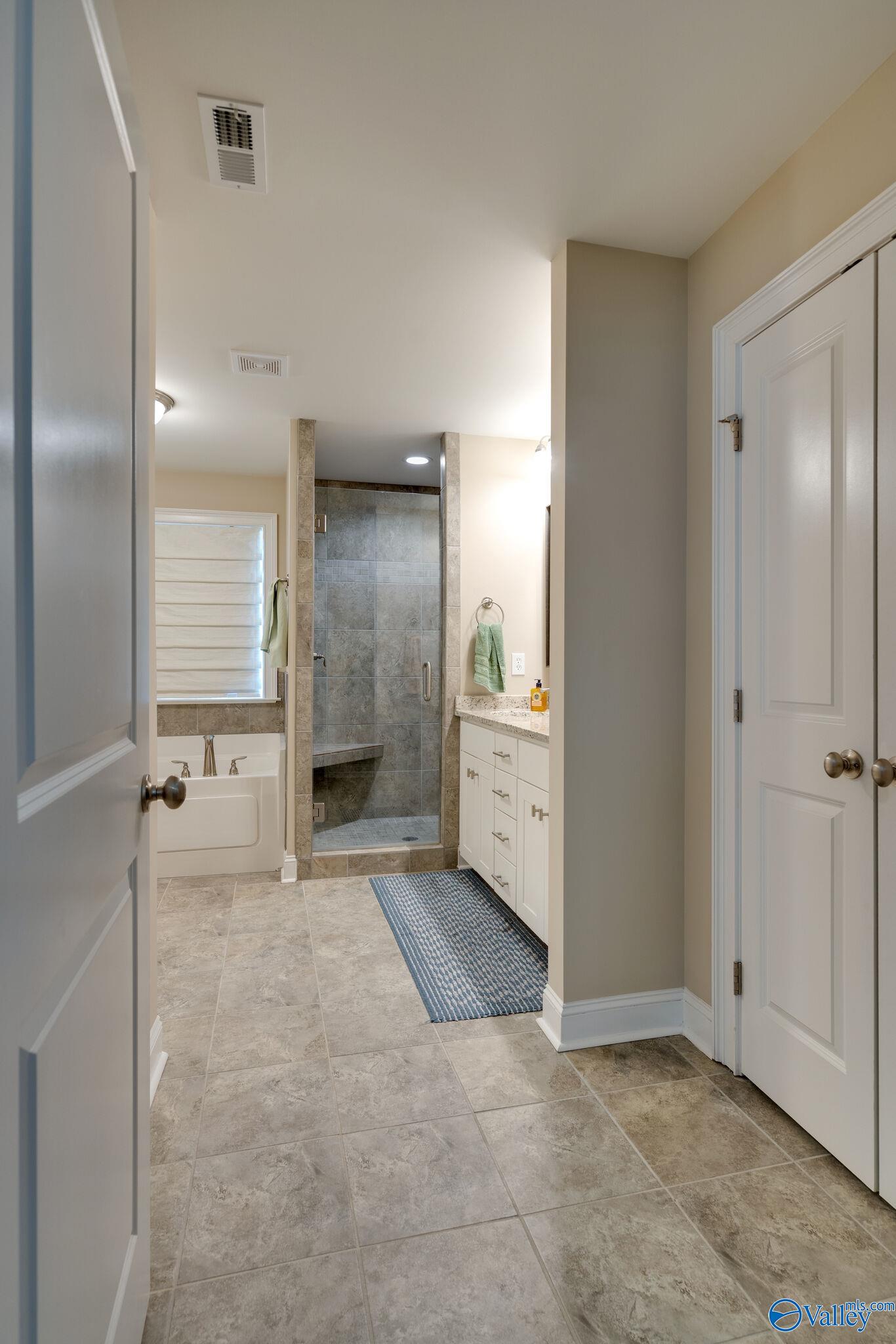 2406 Celia Court SW