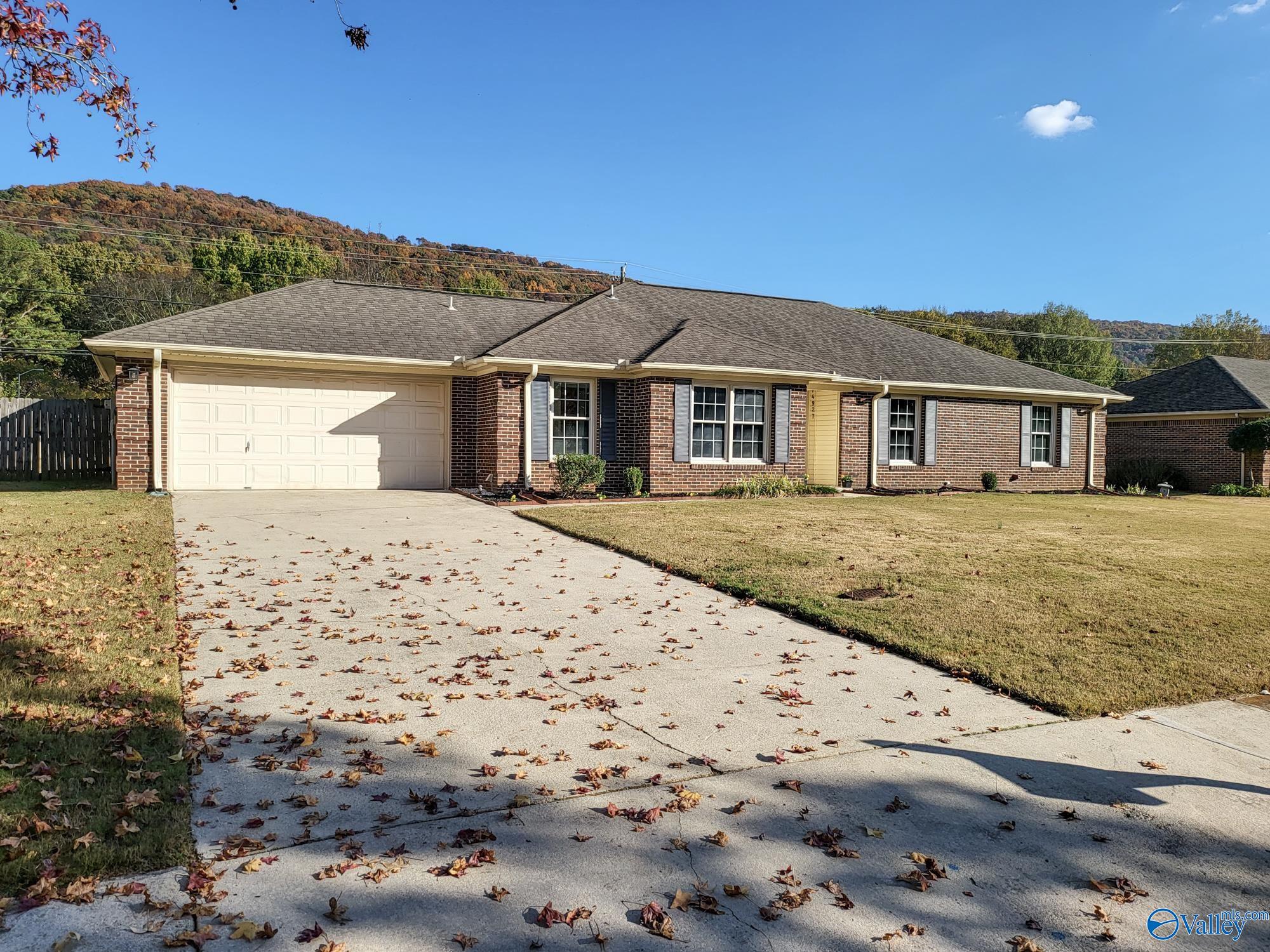 14927 Clovercrest Drive