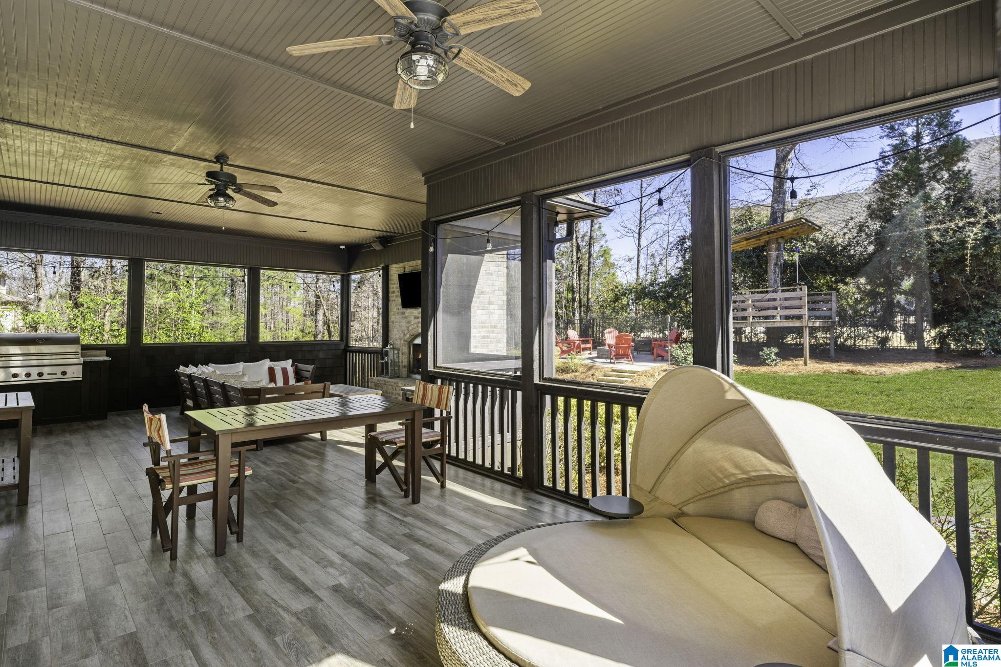 2480 GLASSCOTT POINT