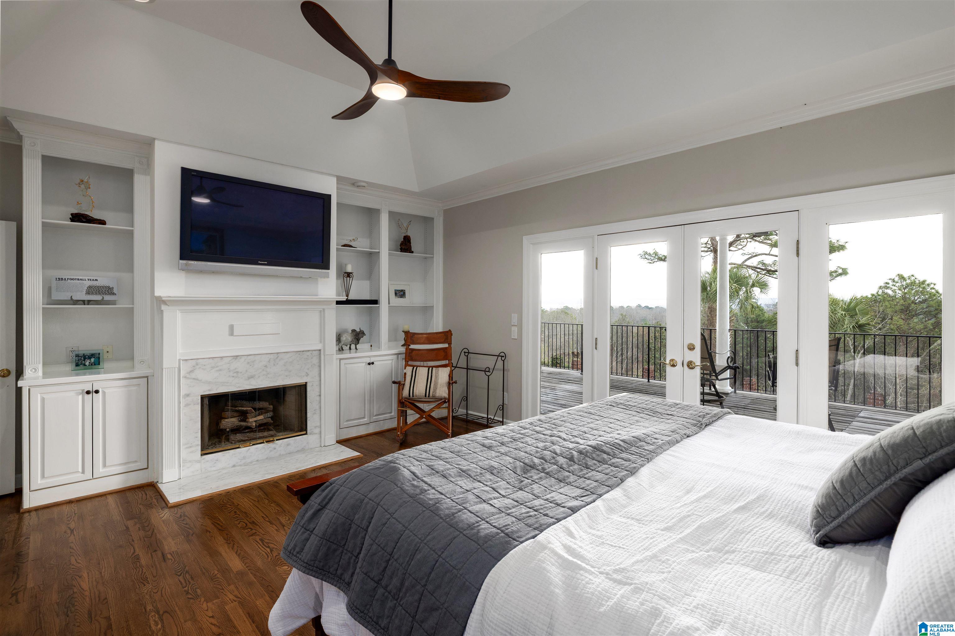 2213 HIDDEN RIDGE CIRCLE