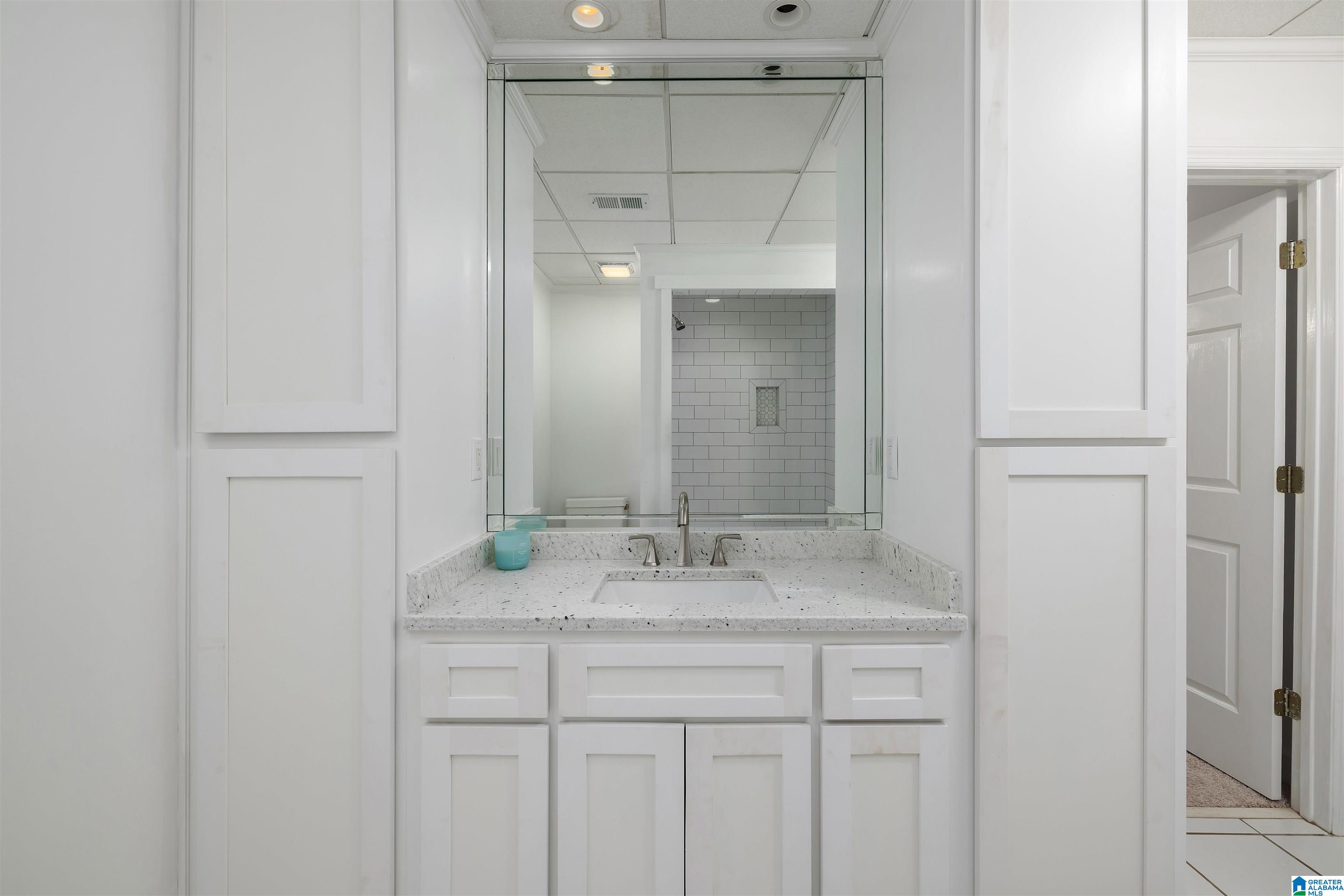 2213 HIDDEN RIDGE CIRCLE