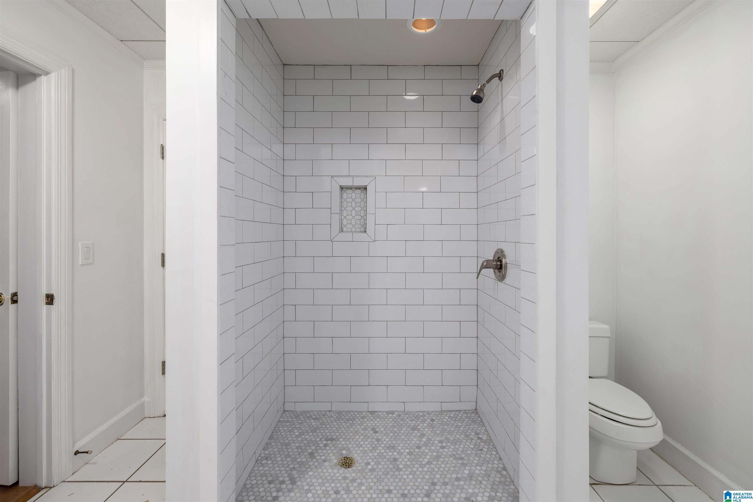2213 HIDDEN RIDGE CIRCLE