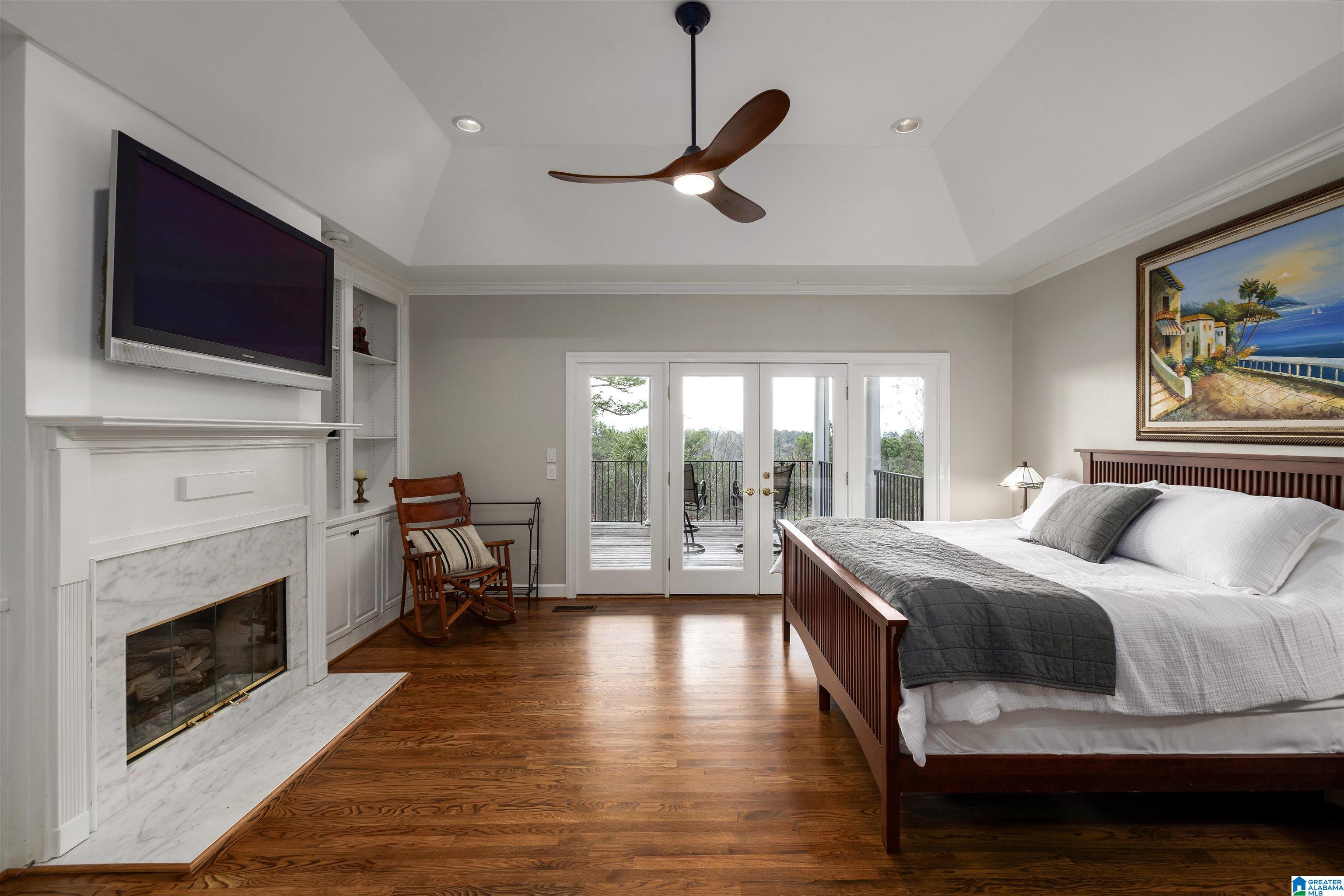 2213 HIDDEN RIDGE CIRCLE