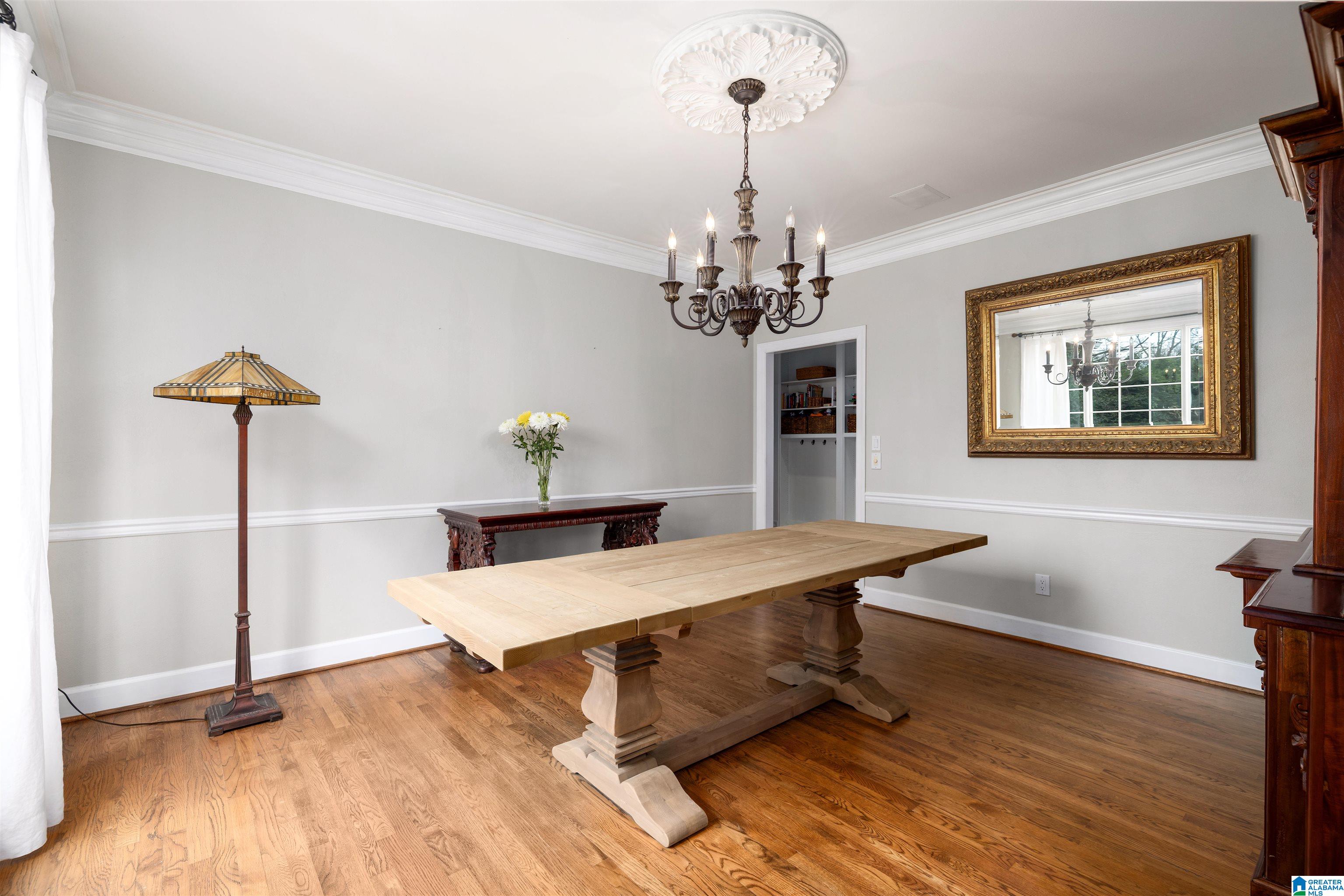 2213 HIDDEN RIDGE CIRCLE