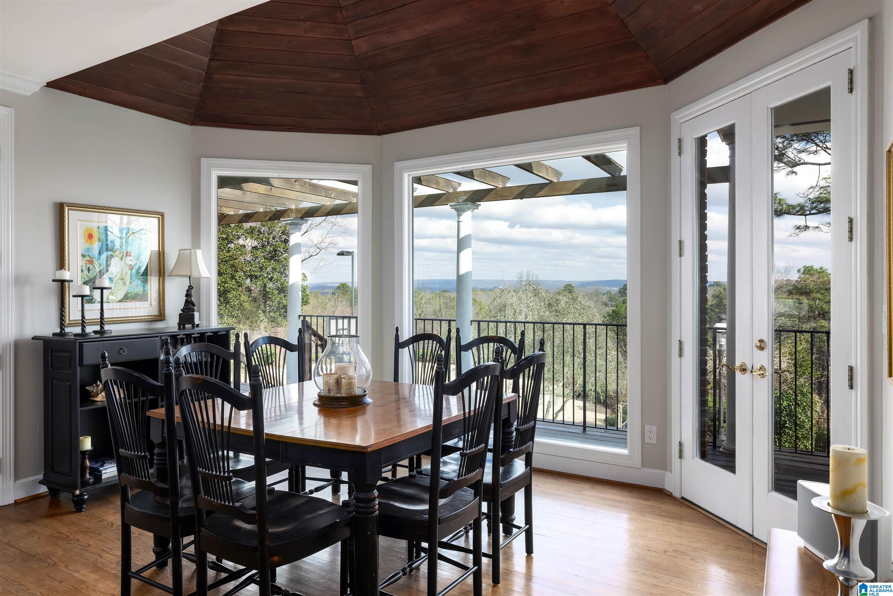 2213 HIDDEN RIDGE CIRCLE