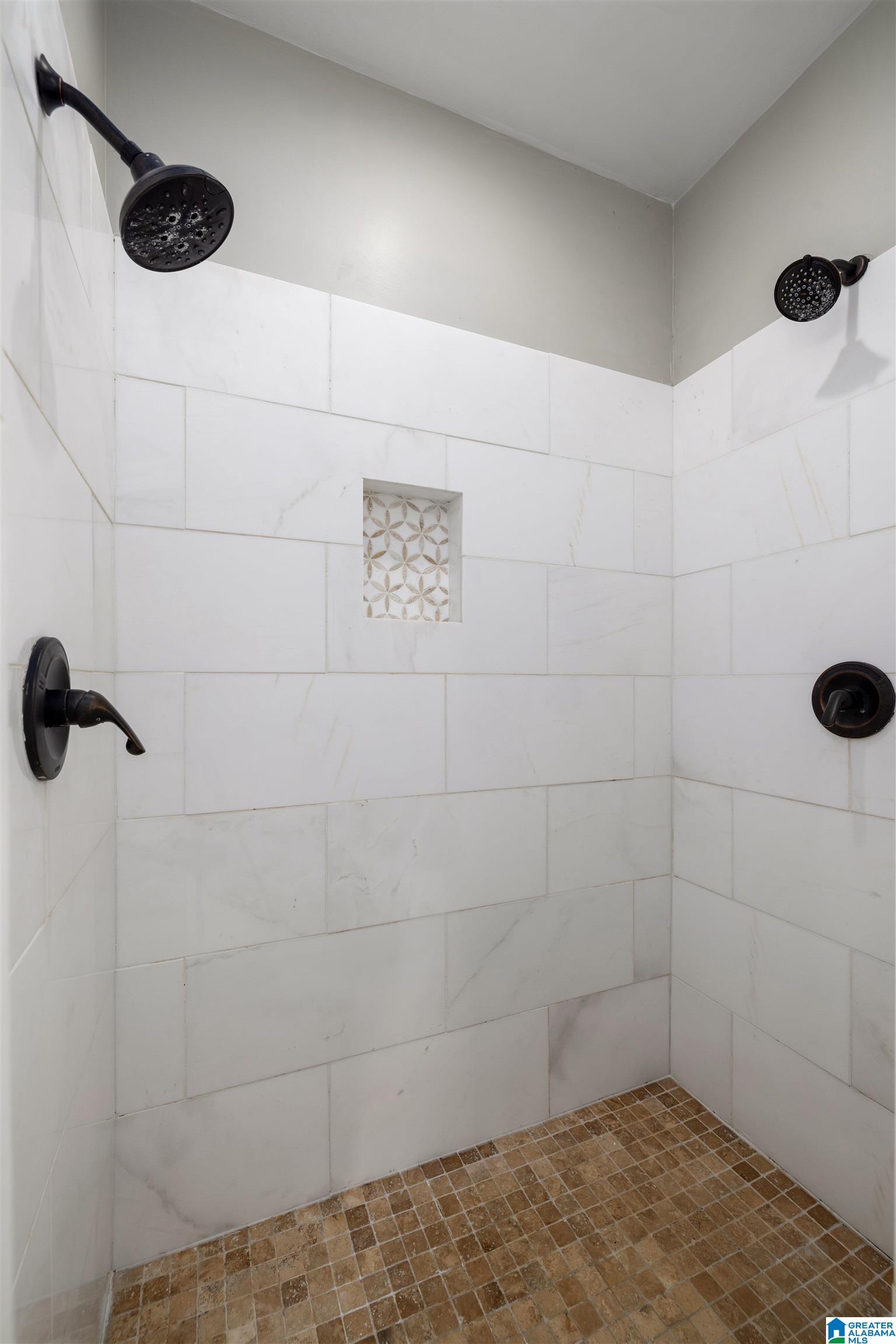 2213 HIDDEN RIDGE CIRCLE