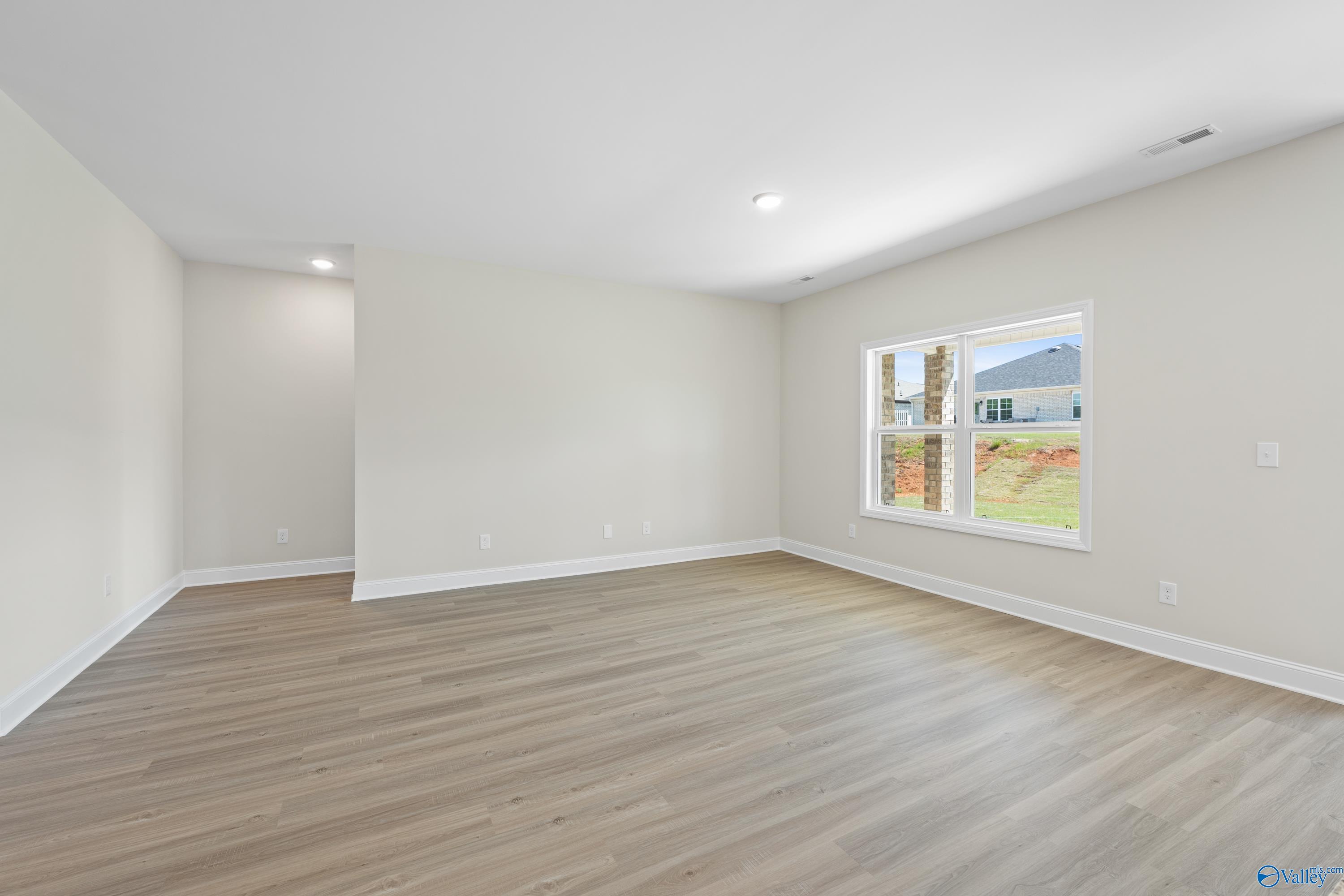 215 Pine Island