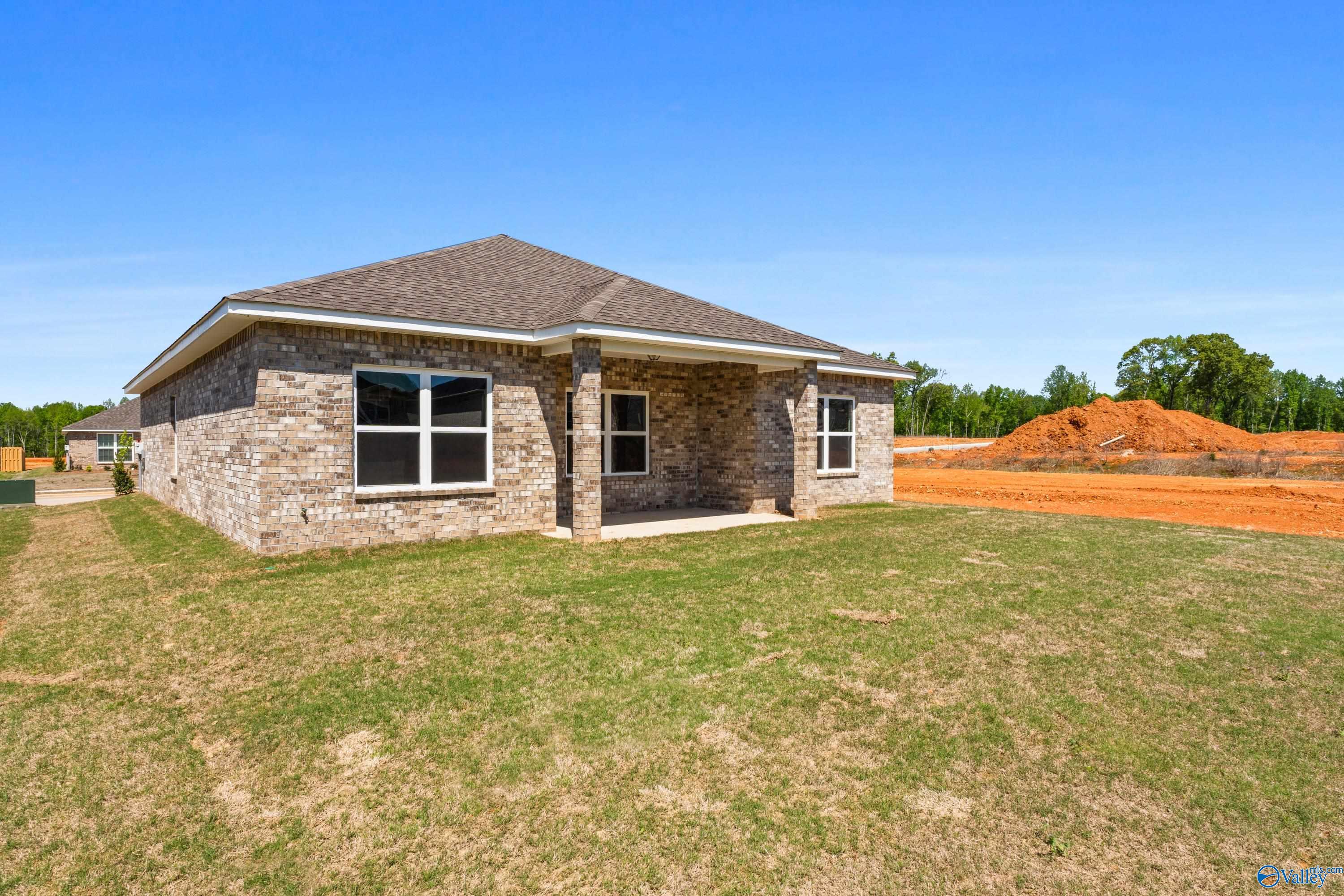 215 Pine Island