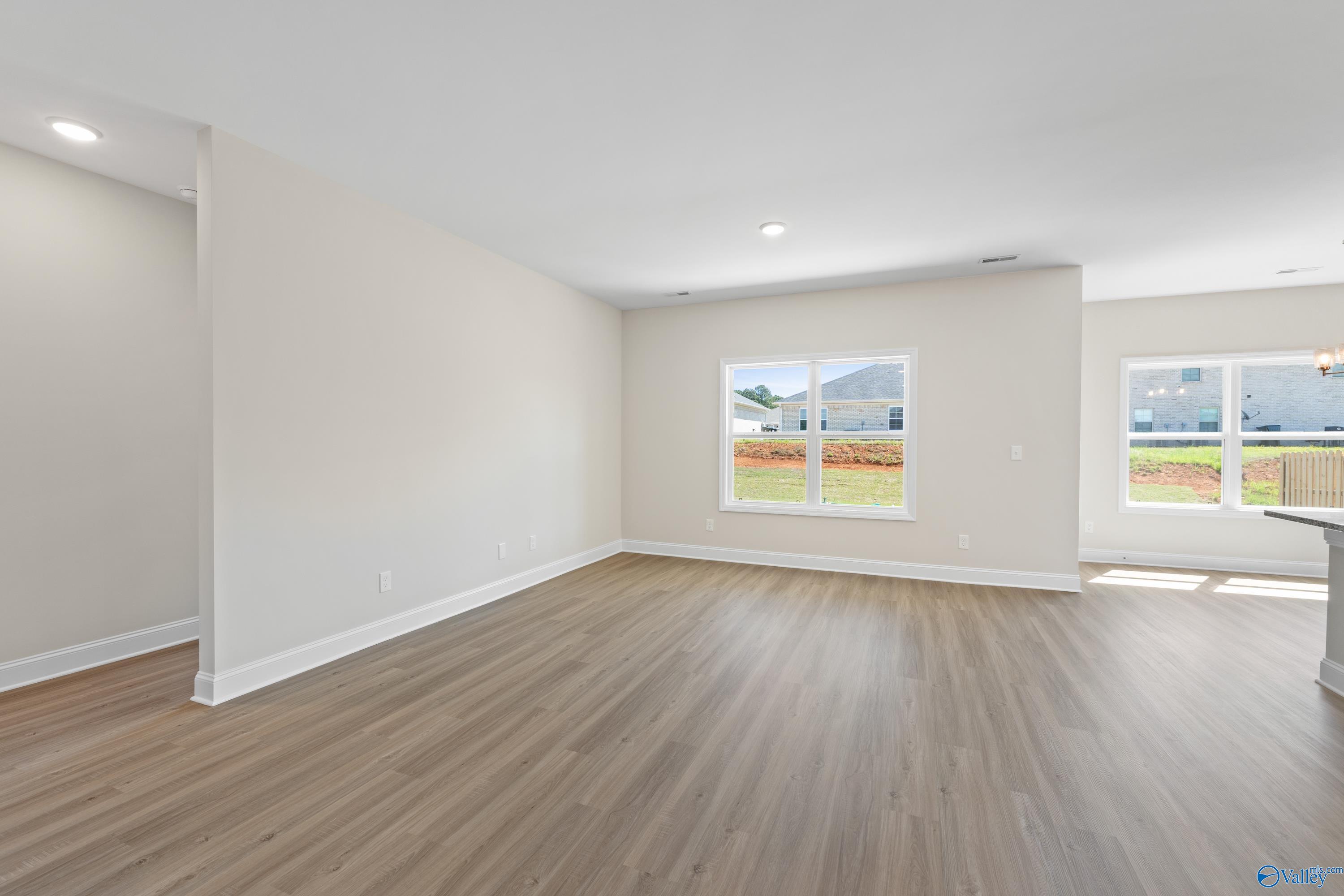 215 Pine Island