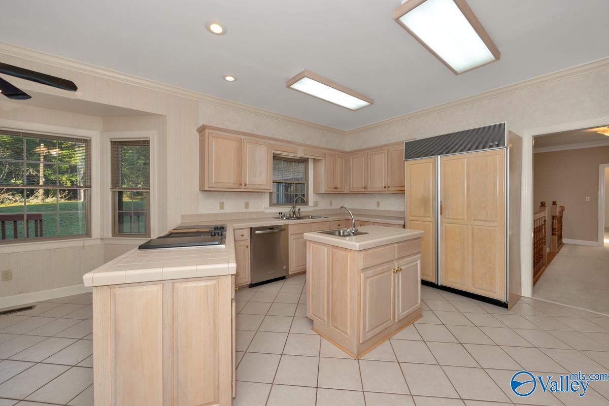 121 Matt Phillips Road NW