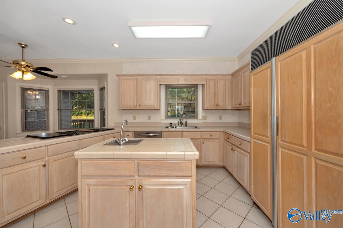 121 Matt Phillips Road NW