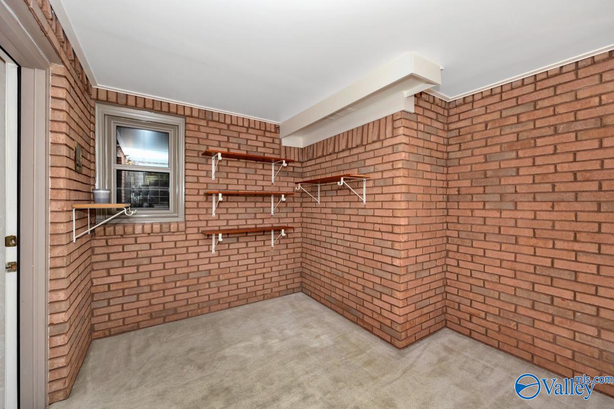 121 Matt Phillips Road NW