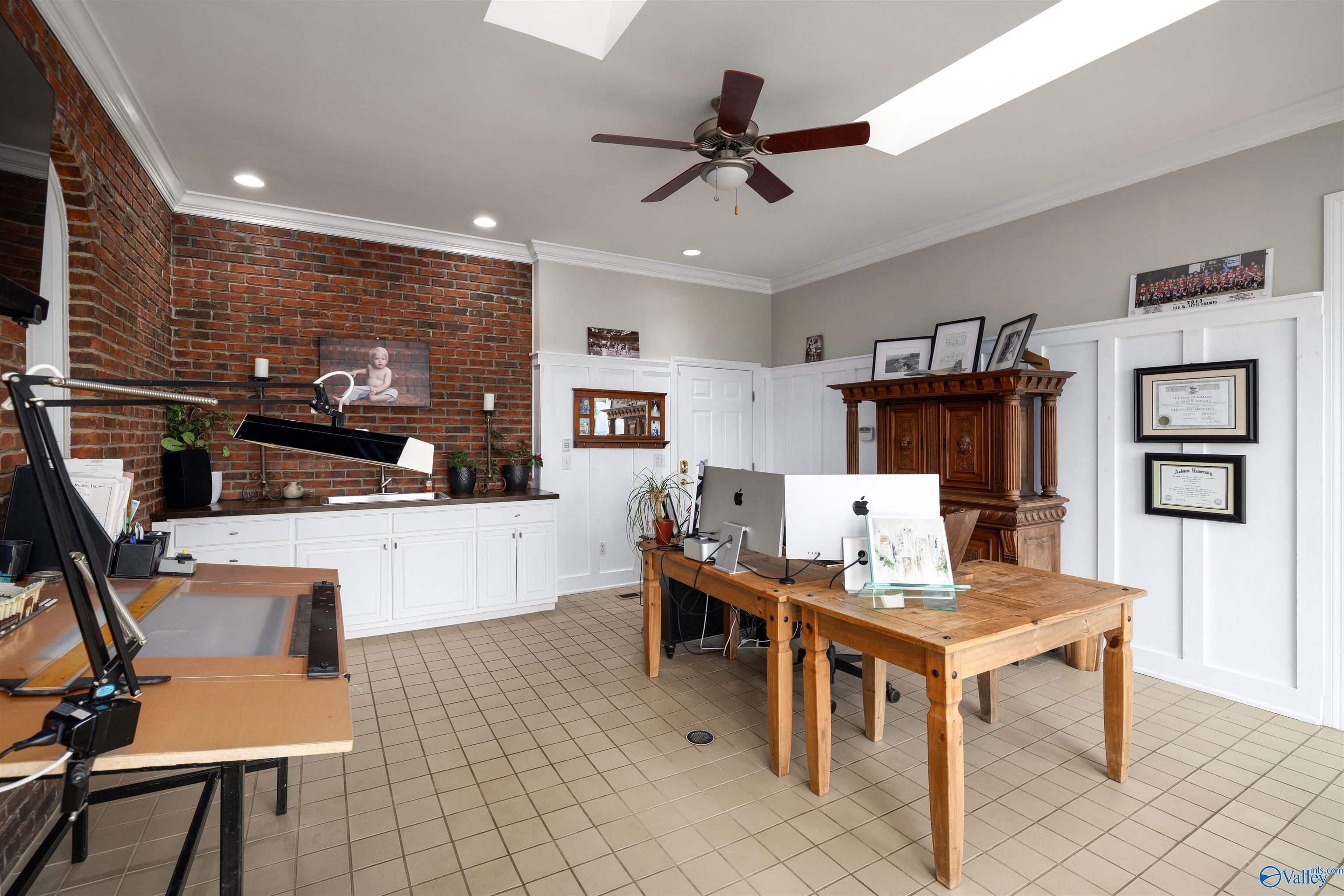 2213 Hidden Ridge Circle