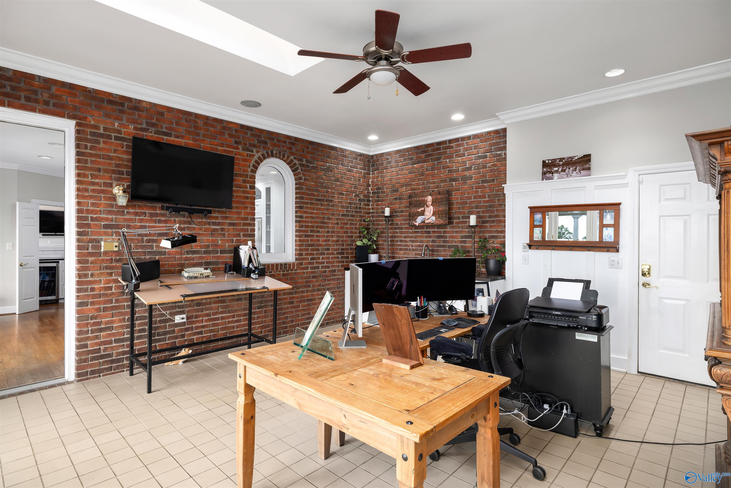 2213 Hidden Ridge Circle