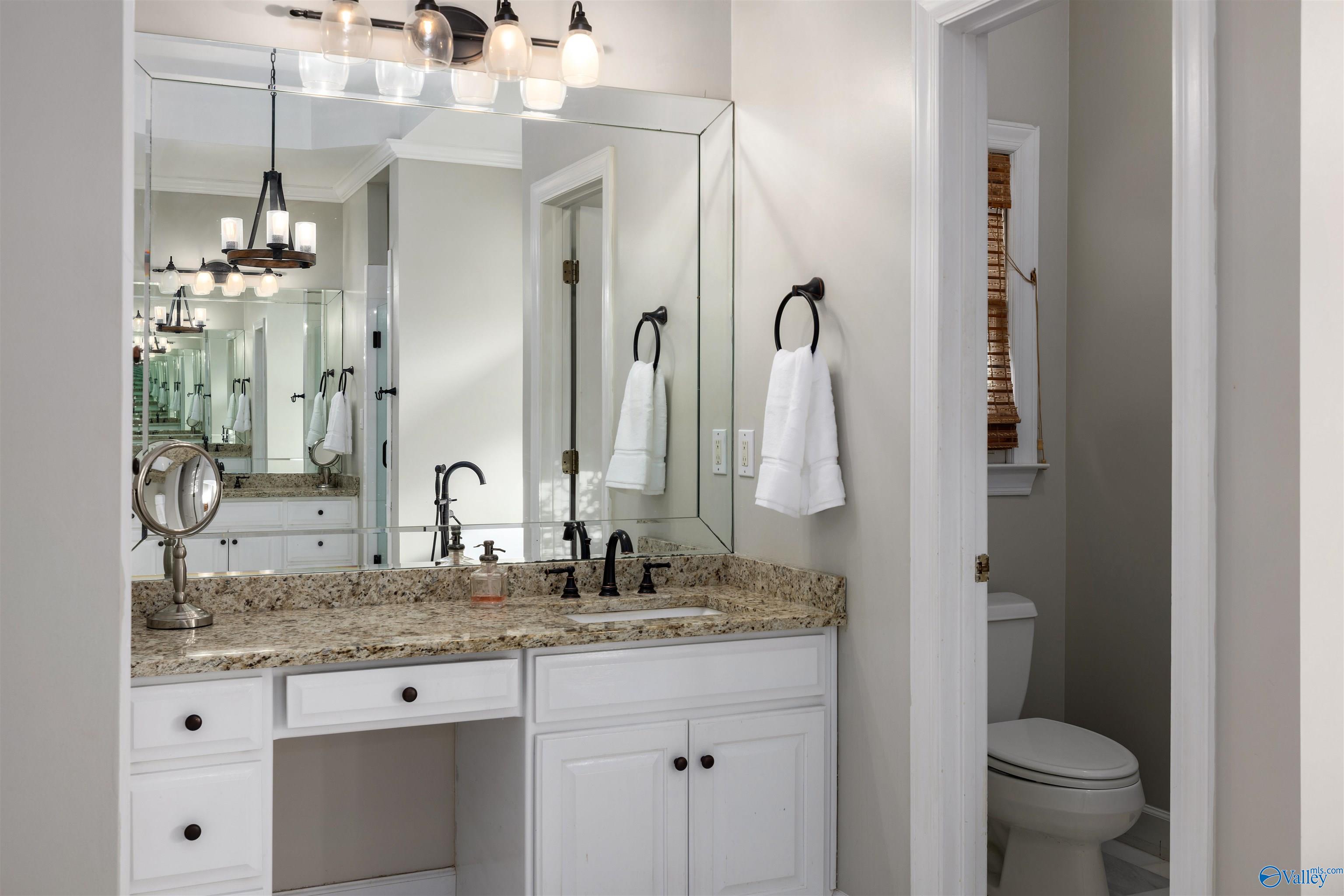 2213 Hidden Ridge Circle