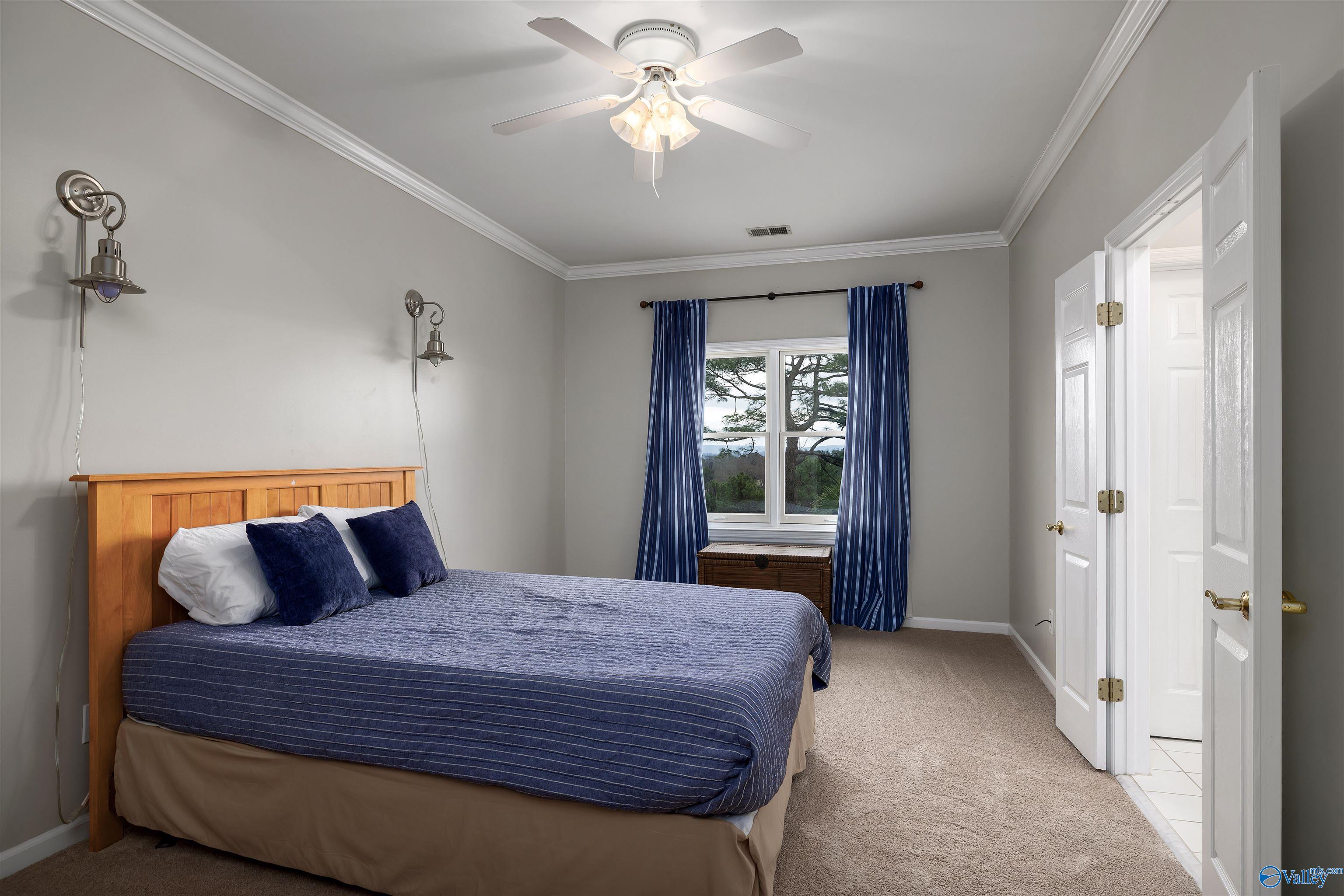 2213 Hidden Ridge Circle