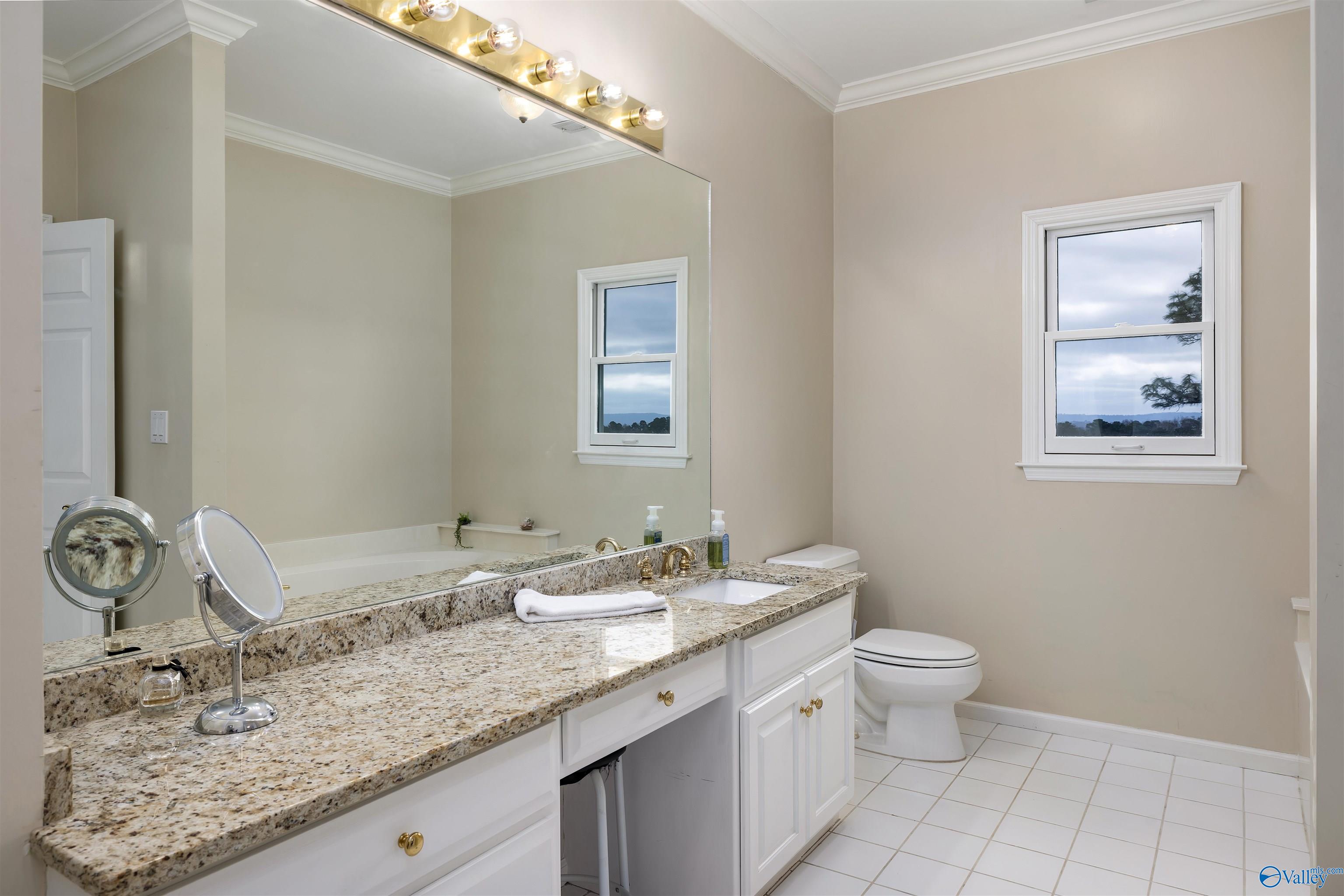2213 Hidden Ridge Circle