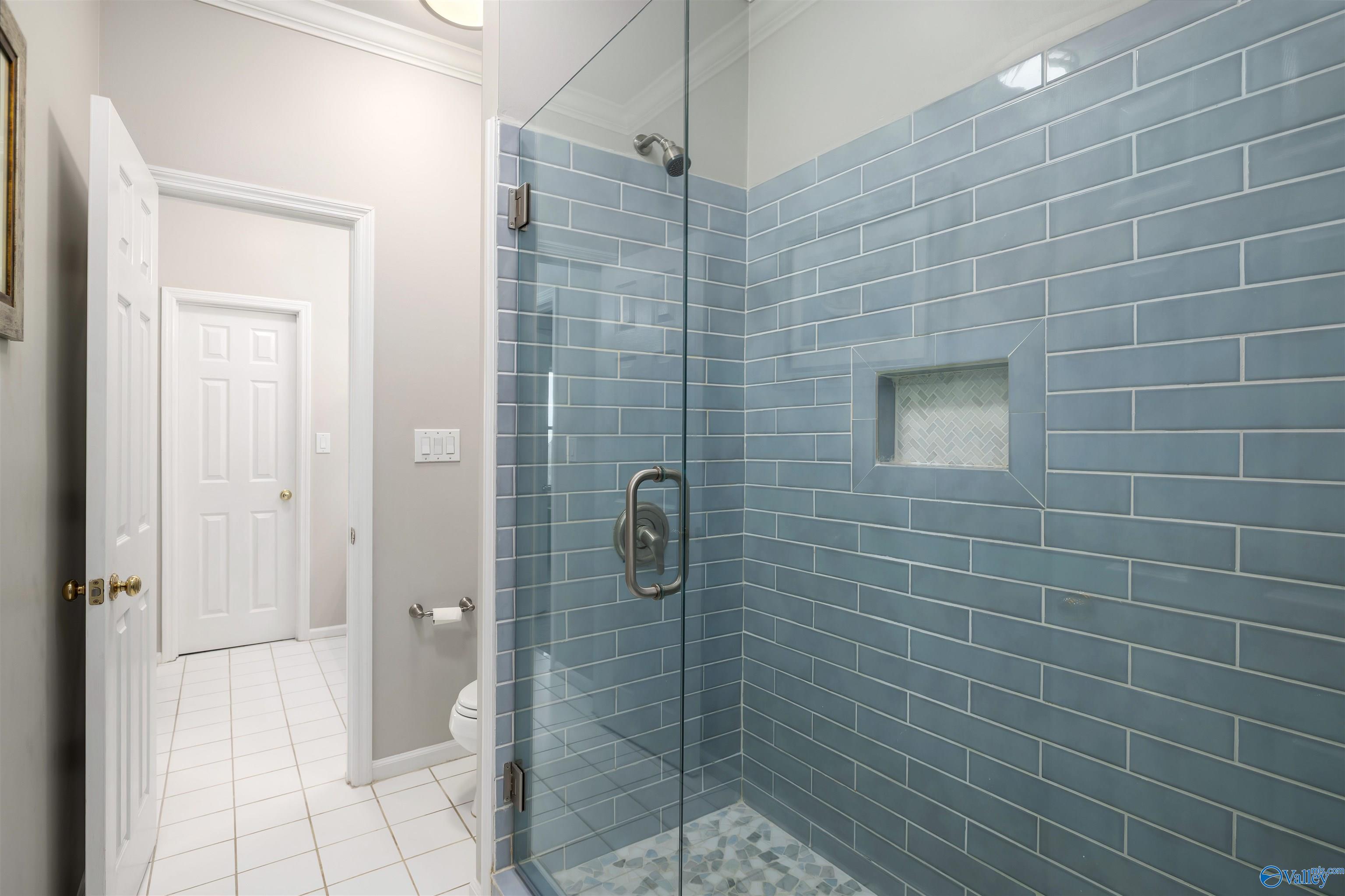 2213 Hidden Ridge Circle