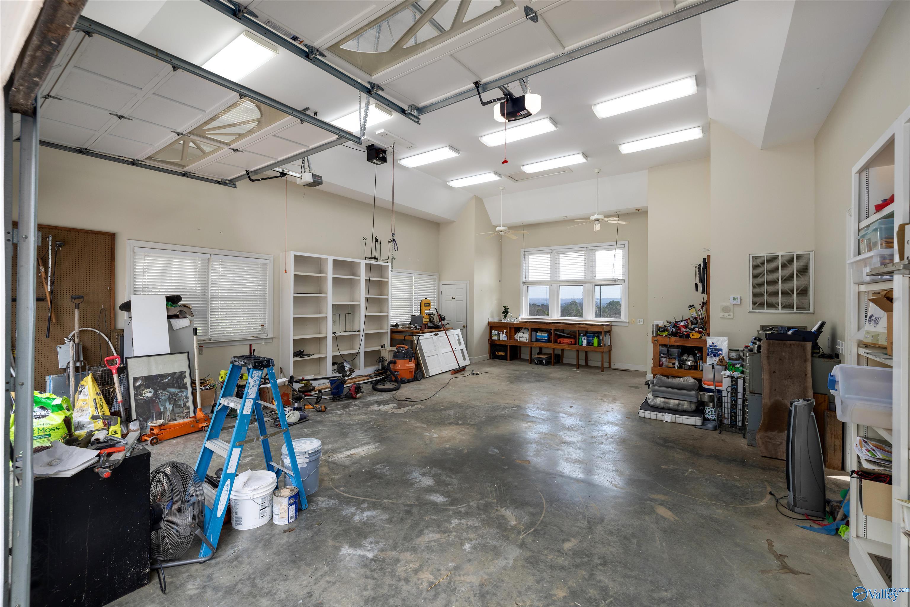 2213 Hidden Ridge Circle