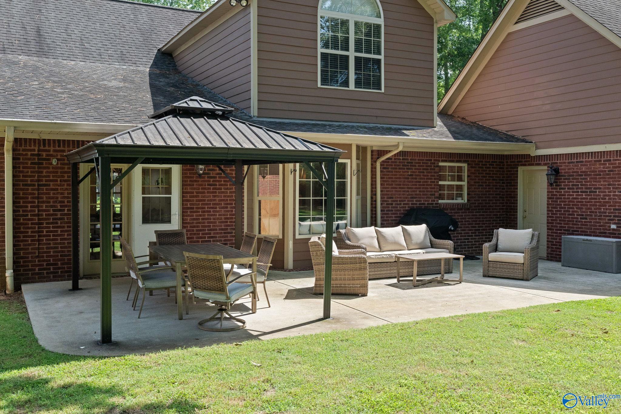 101 Ridgewood Drive